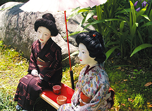 ひそやかな語らい